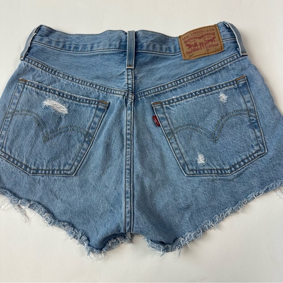 Levi’s 501 Button Fly Shorts - Picture 2 of 4
